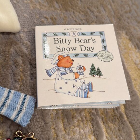 BITTY BABY/AMER GIRL TAGGED WINTER WONDERLAND SET IN BOX W/SNOW GLOBE, MORE BHS4 - Picture 5 of 7